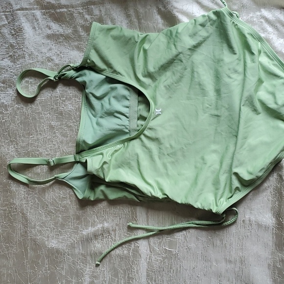 Hurley one piece bathing suit - Picture 2 of 2